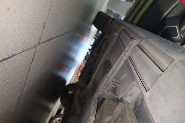 Used Land X7 2015 2.0T Panoramic Prestige Edition Left Side Sill