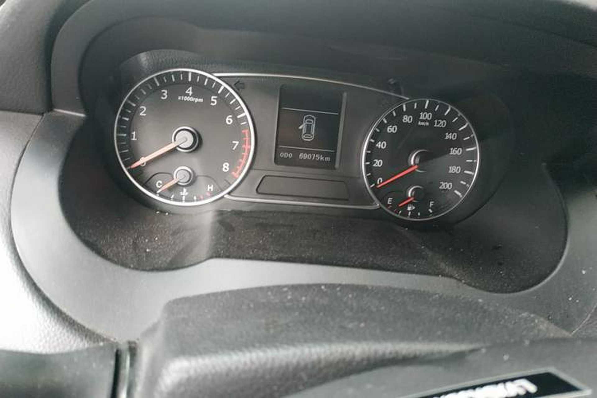 Used Land X7 2015 2.0T Panoramic Flagship Edition Odometer Close Up