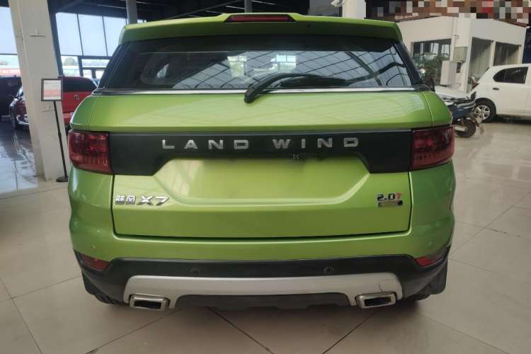 Used Land X7 2015 2.0T Panoramic Luxury Edition Rear