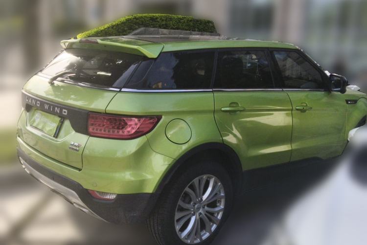 Used Land X7 2015 2.0T Panoramic Prestige Edition Rear Right 45 Deg