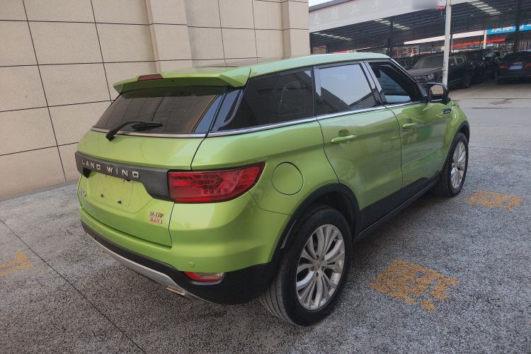 Used Land X7 2015 2.0T Panoramic Prestige Edition Rear Right 45 Deg