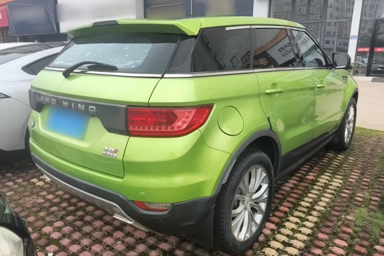Used Land X7 2015 2.0T Panoramic Prestige Edition Rear Right 45 Deg