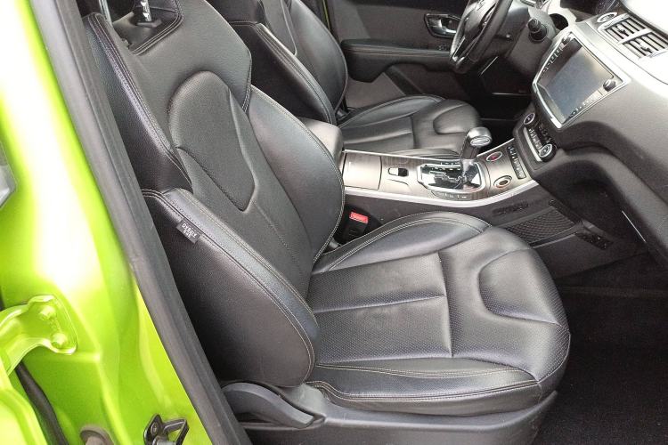 Used Land X7 2015 2.0T Panoramic Prestige Edition Right Front Seat