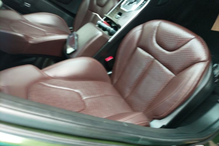Used Land X7 2015 2.0T Panoramic Prestige Edition Right Front Seat
