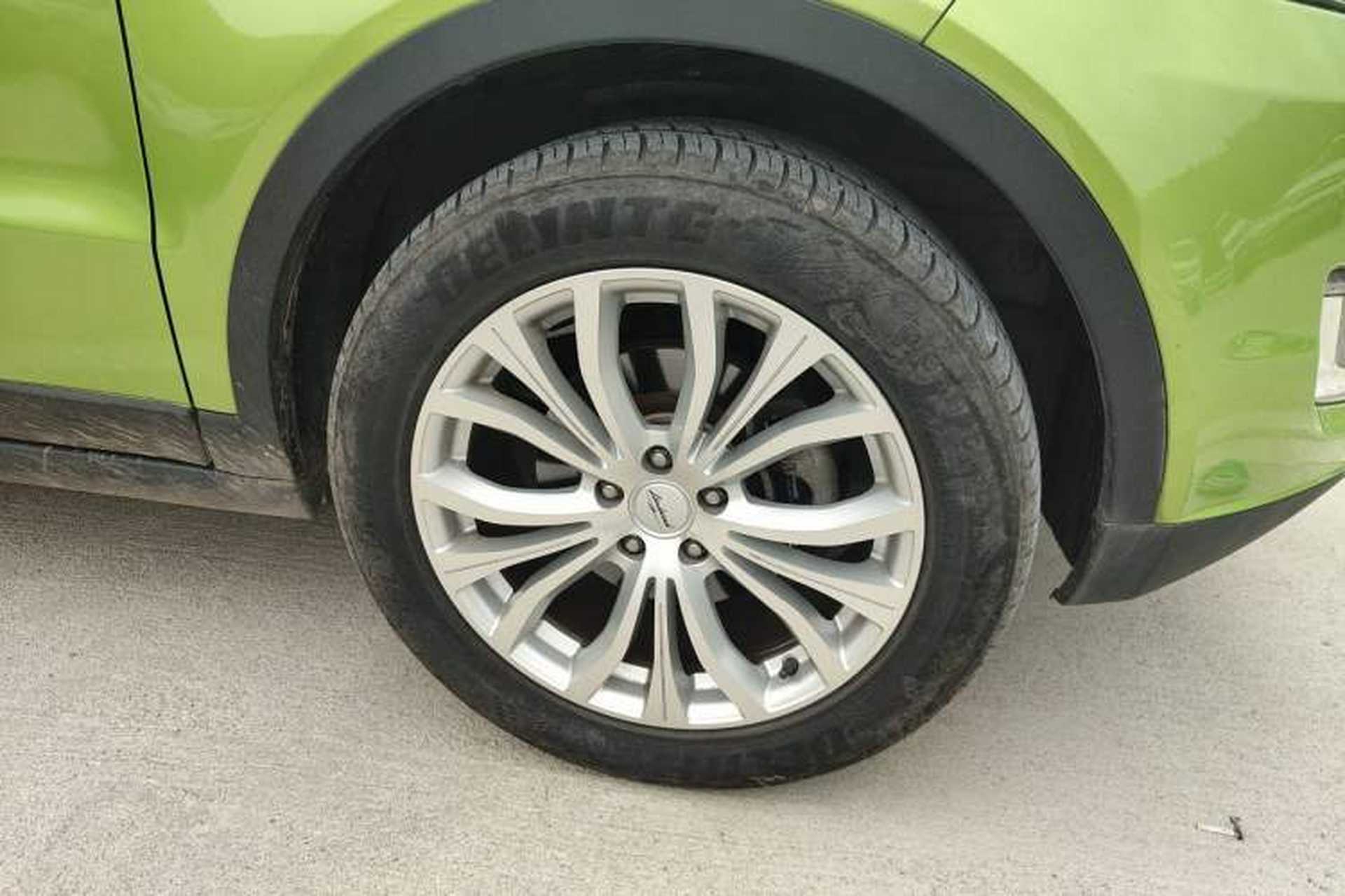 Used Land X7 2015 2.0T Panoramic Prestige Edition Right Front Wheel Hub