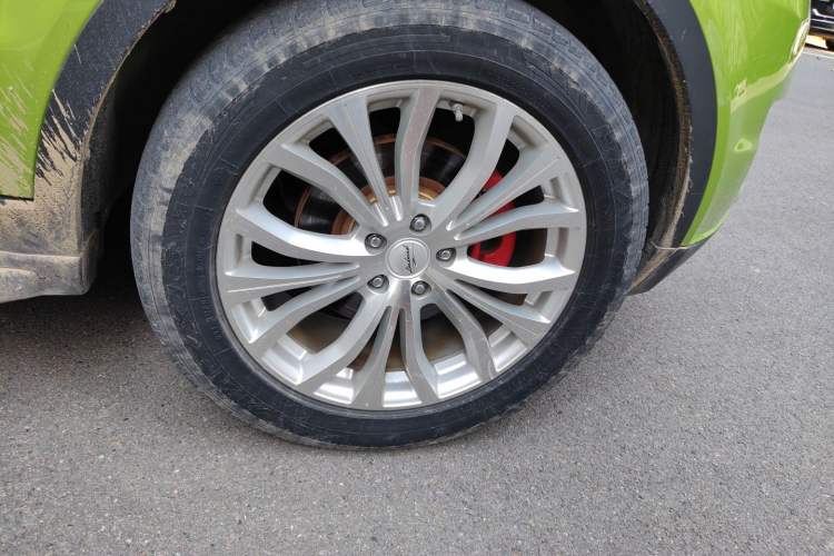 Used Land X7 2015 2.0T Panoramic Flagship Edition Right Front Wheel Hub