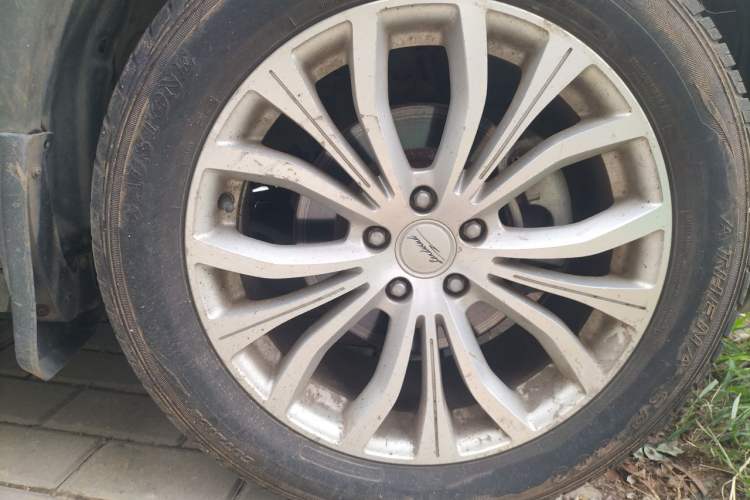 Used Land X7 2015 2.0T Panoramic Prestige Edition Right Front Wheel Hub
