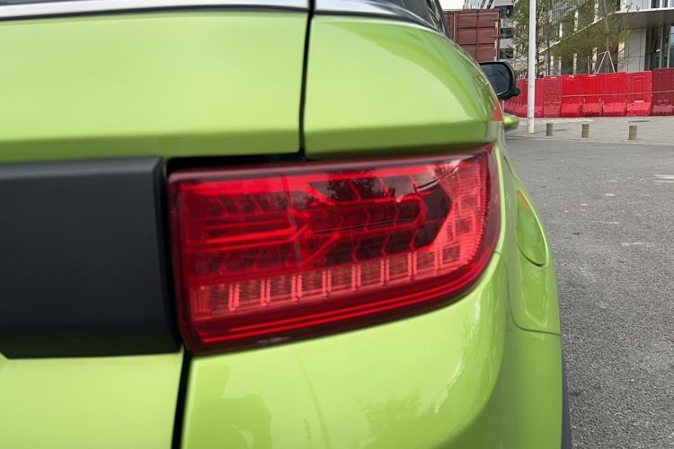 Used Land X7 2015 2.0T Panoramic Flagship Edition Right Rear Taillight