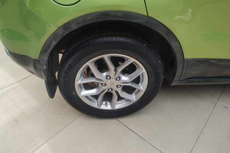 Used Land X7 2015 2.0T Panoramic Luxury Edition Right Rear Wheel Hub
