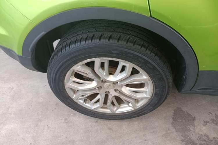 Used Land X7 2015 2.0T Panoramic Prestige Edition Right Rear Wheel Hub