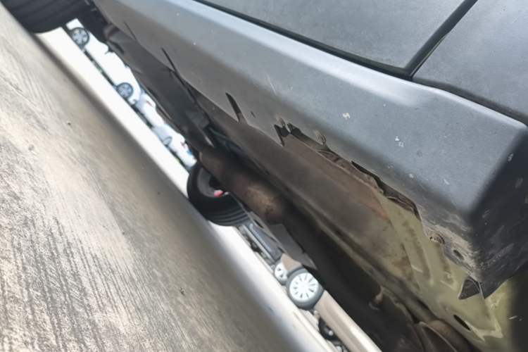 Used Land X7 2015 2.0T Panoramic Flagship Edition Right Side Sill