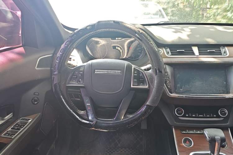 Used Land X7 2015 2.0T Panoramic Luxury Edition Steering Wheel