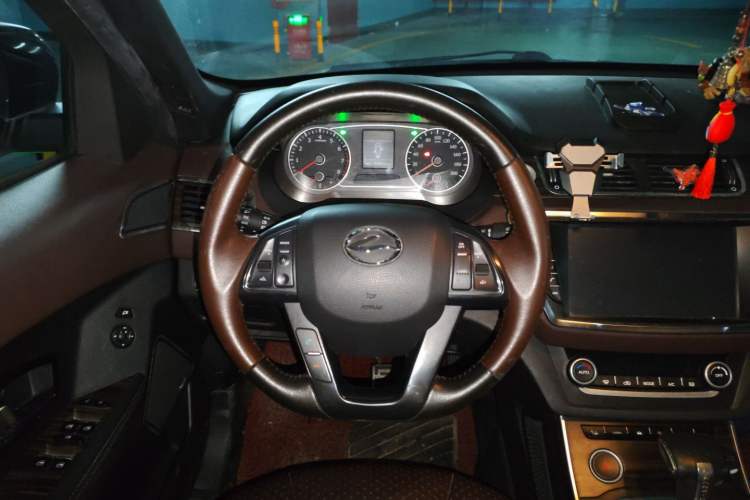 Used Land X7 2015 2.0T Panoramic Prestige Edition Steering Wheel