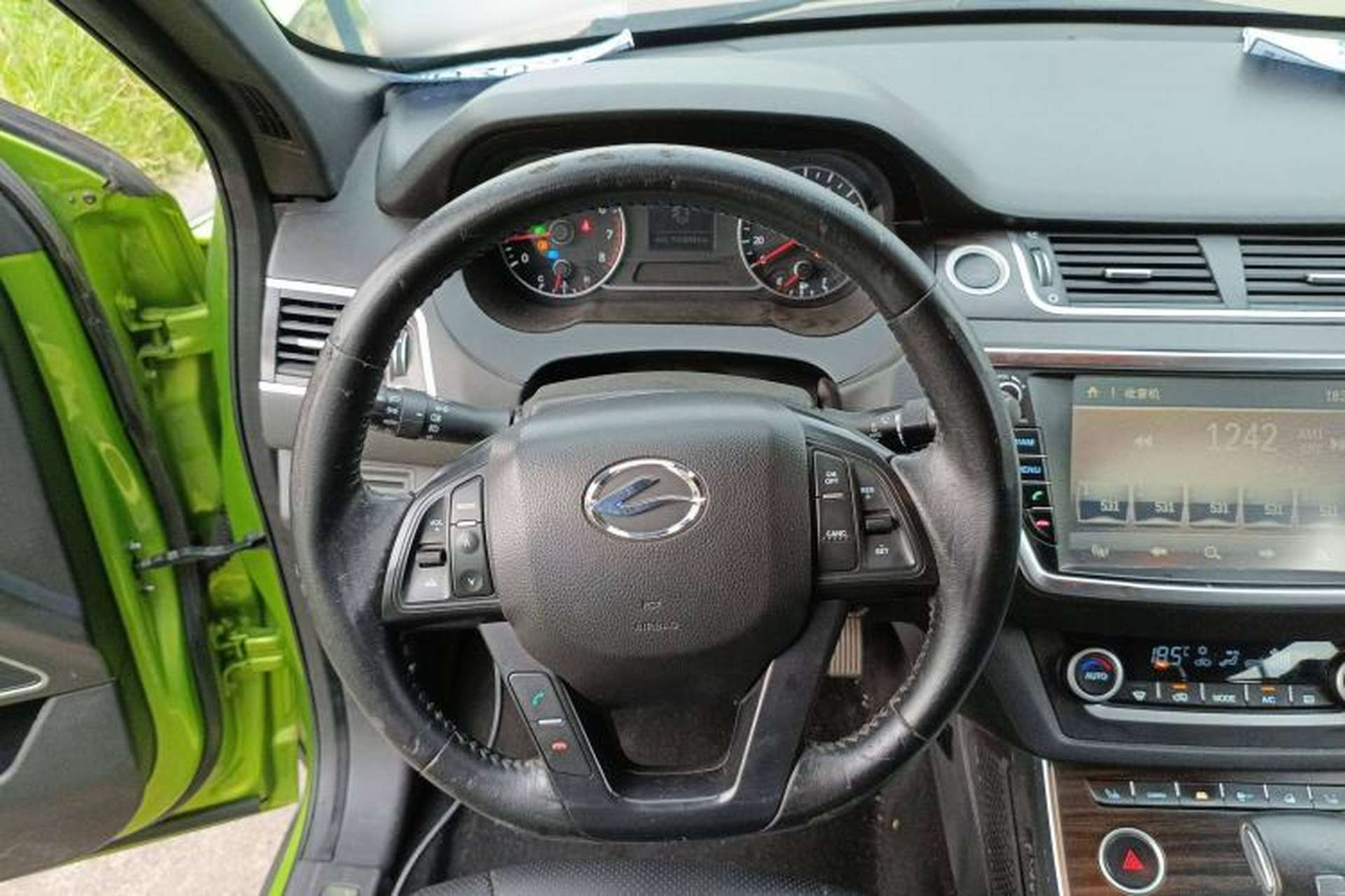 Used Land X7 2015 2.0T Panoramic Prestige Edition Steering Wheel