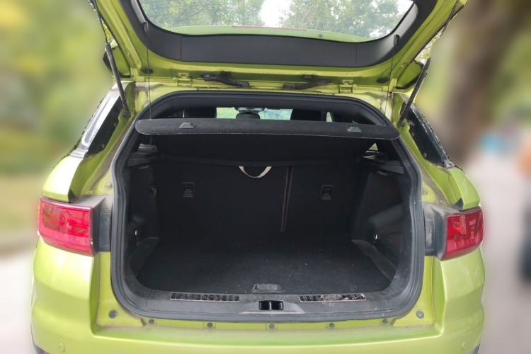 Used Land X7 2015 2.0T Panoramic Prestige Edition Trunk