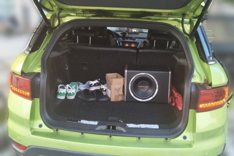Used Land X7 2015 2.0T Panoramic Prestige Edition Trunk
