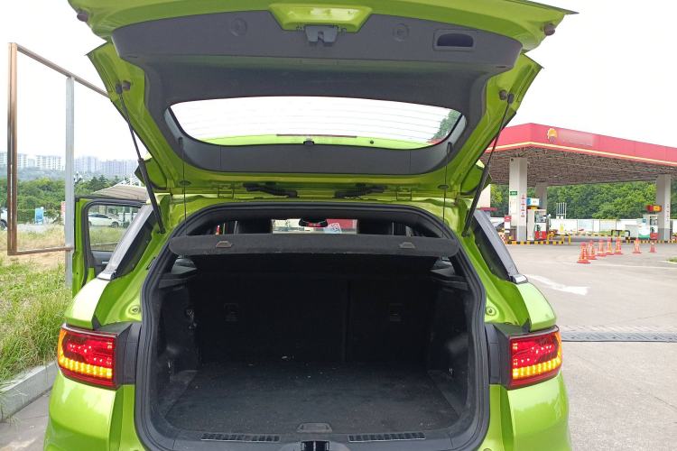 Used Land X7 2015 2.0T Panoramic Prestige Edition Trunk
