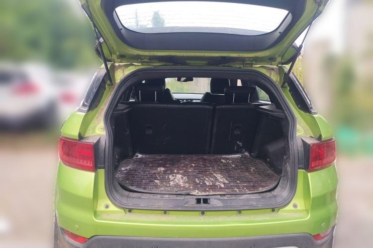 Used Land X7 2015 2.0T Panoramic Prestige Edition Trunk