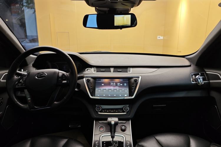 Used Land X7 2015 2.0T Panoramic Flagship Edition Audio And AC Panel