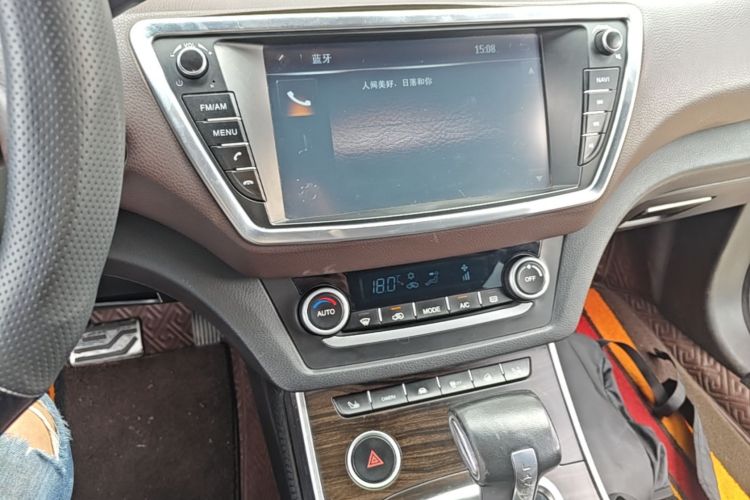 Used Land X7 2015 2.0T Panoramic Prestige Edition Audio And AC Panel