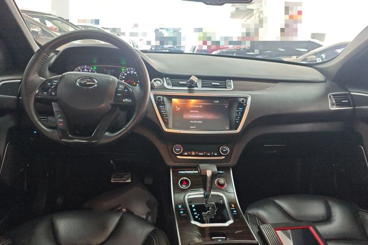 Used Land X7 2015 2.0T Panoramic Prestige Edition Center Console