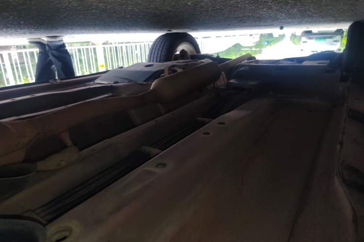 Used Land X7 2015 2.0T Panoramic Prestige Edition Chassis Front Right