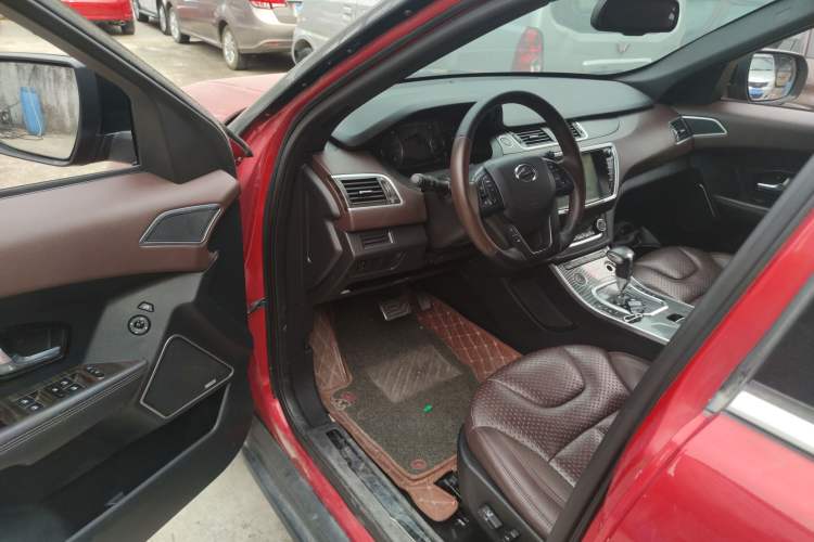 Used Land X7 2015 2.0T Panoramic Prestige Edition Driver Seat