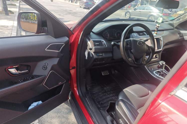 Used Land X7 2015 2.0T Panoramic Prestige Edition Driver Seat