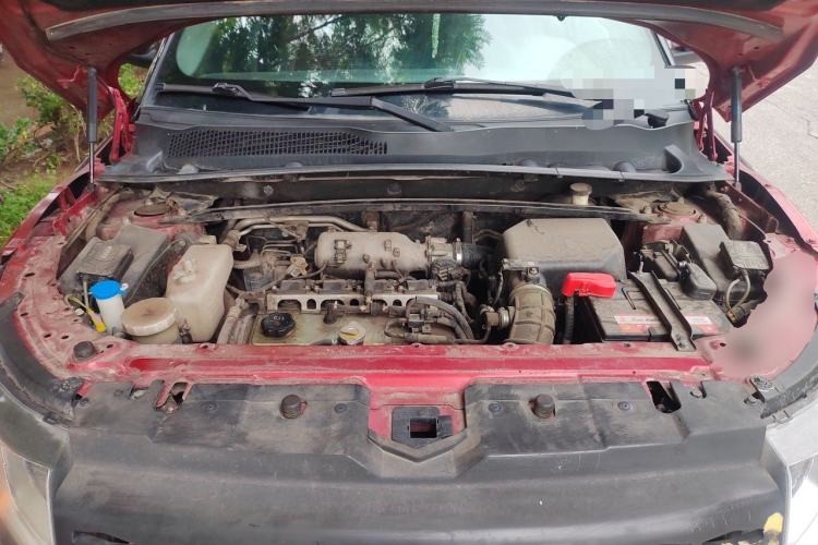 Used Land X7 2015 2.0T Panoramic Prestige Edition Engine Bay