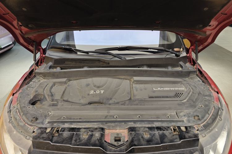Used Land X7 2015 2.0T Panoramic Flagship Edition Engine Bay