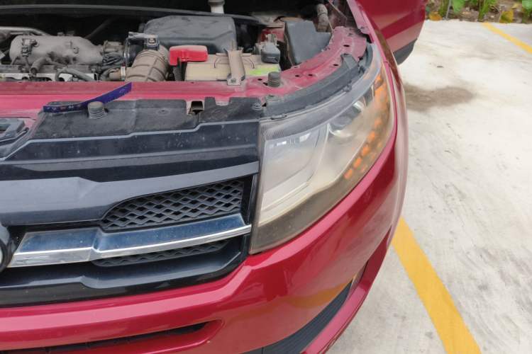 Used Land X7 2015 2.0T Panoramic Flagship Edition Engine Bay Left