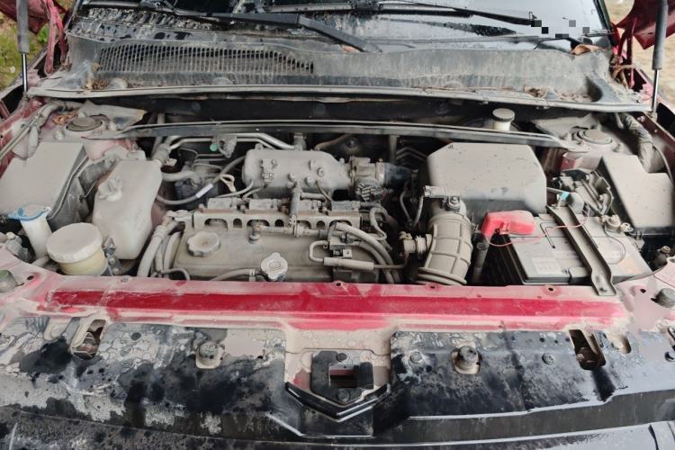 Used Land X7 2015 2.0T Panoramic Prestige Edition Engine Bay
