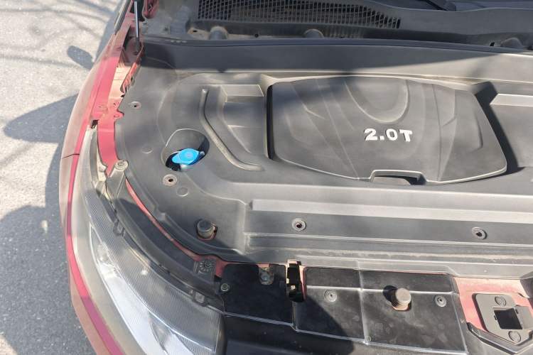 Used Land X7 2015 2.0T Panoramic Prestige Edition Engine Bay Right