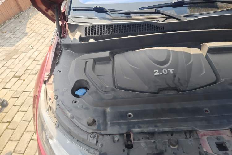 Used Land X7 2015 2.0T Panoramic Prestige Edition Engine Bay Right