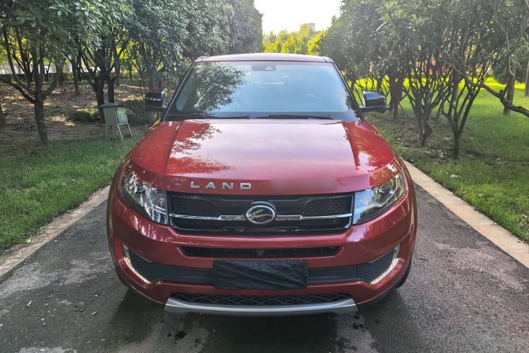 Used Land X7 2015 2.0T Panoramic Prestige Edition Exterior 1