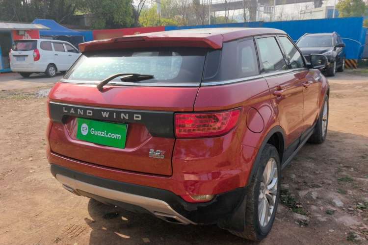 Used Land X7 2015 2.0T Panoramic Prestige Edition Exterior 3