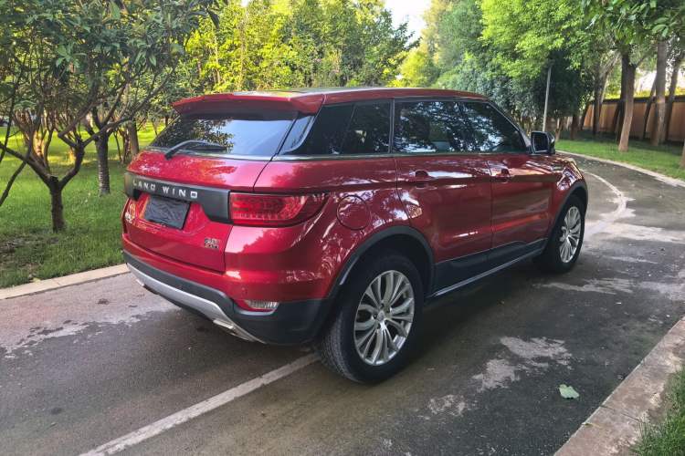 Used Land X7 2015 2.0T Panoramic Prestige Edition Exterior 5