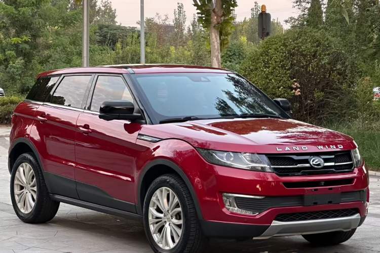 Used Land X7 2015 2.0T Panoramic Prestige Edition Exterior 5