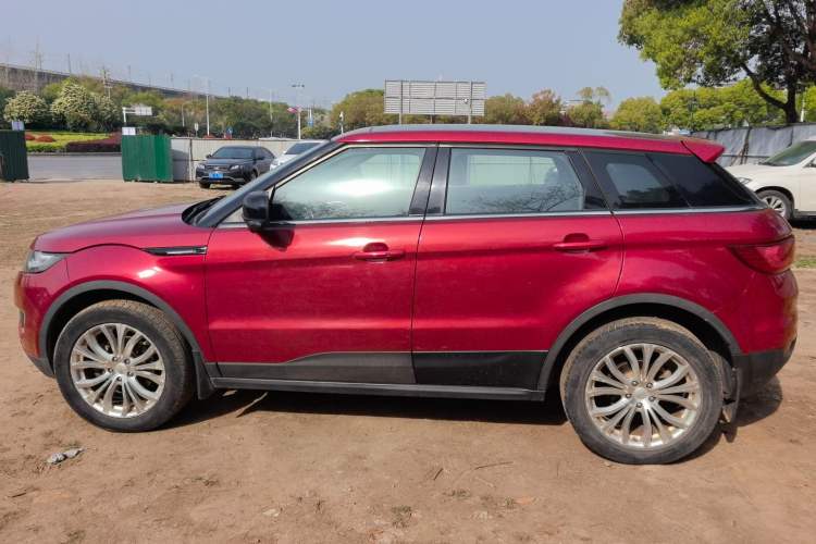 Used Land X7 2015 2.0T Panoramic Prestige Edition Exterior 5
