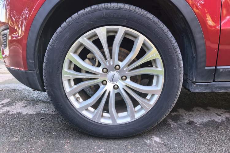 Used Land X7 2015 2.0T Panoramic Prestige Edition Exterior 7