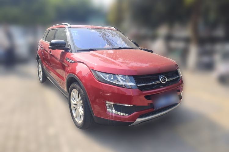 Used Land X7 2015 2.0T Panoramic Prestige Edition Front Right 45 Deg