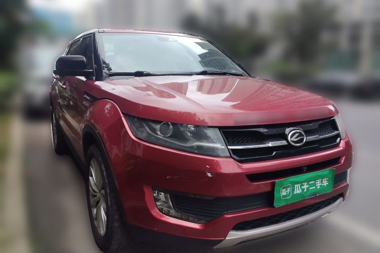 Used Land X7 2015 2.0T Panoramic Prestige Edition Front Right 45 Deg