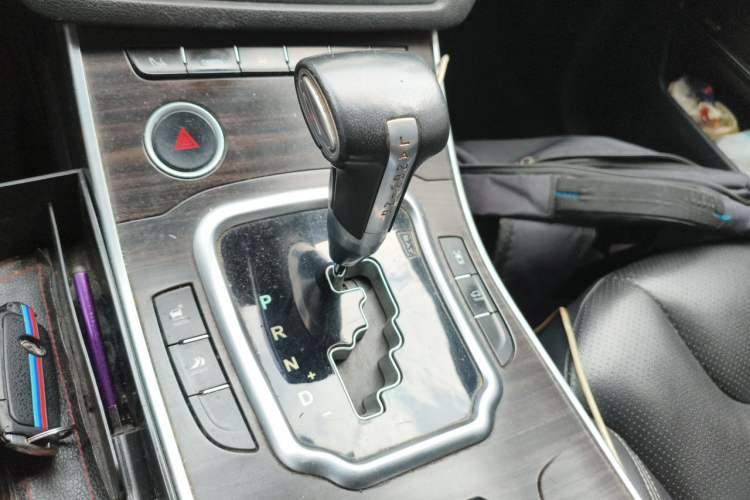 Used Land X7 2015 2.0T Panoramic Flagship Edition Gear Lever