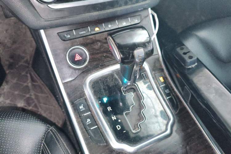 Used Land X7 2015 2.0T Panoramic Flagship Edition Gear Lever