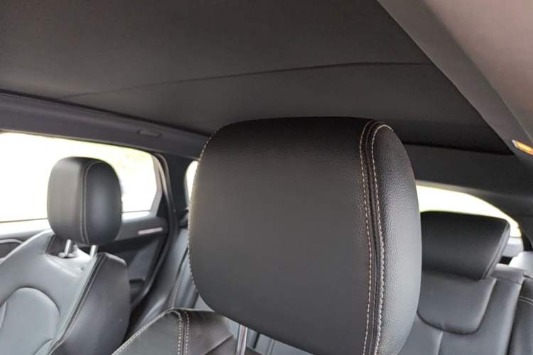 Used Land X7 2015 2.0T Panoramic Prestige Edition Headliner
