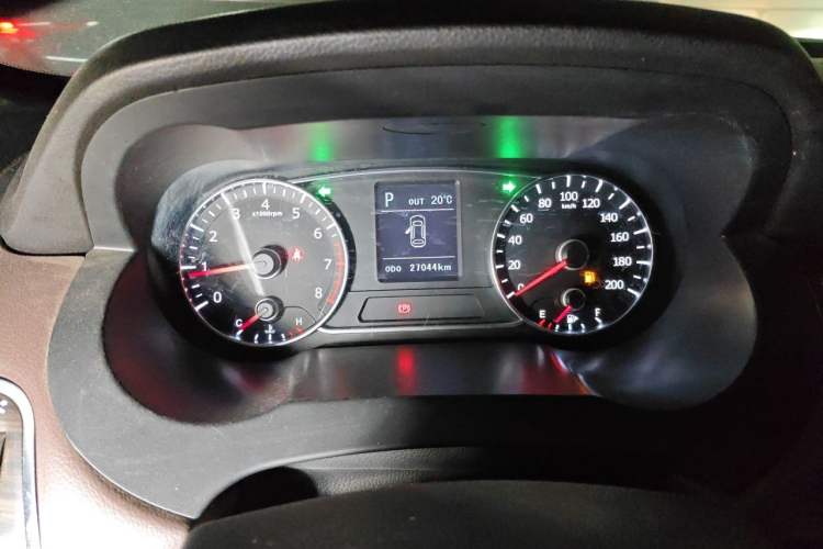Used Land X7 2015 2.0T Panoramic Prestige Edition Instrument Cluster