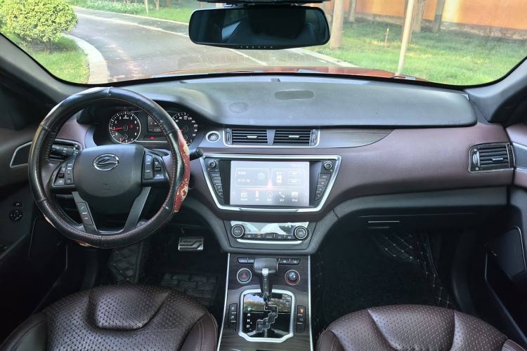Used Land X7 2015 2.0T Panoramic Prestige Edition Interior 1