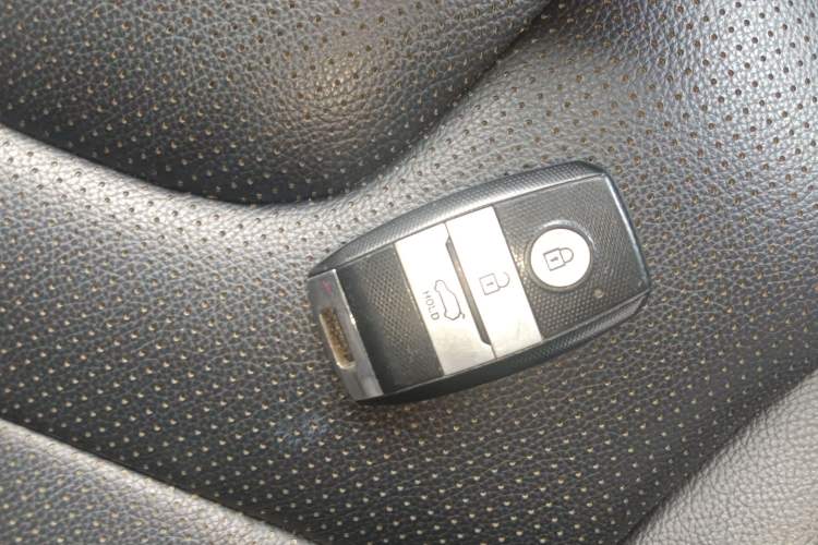 Used Land X7 2015 2.0T Panoramic Flagship Edition Interior 1