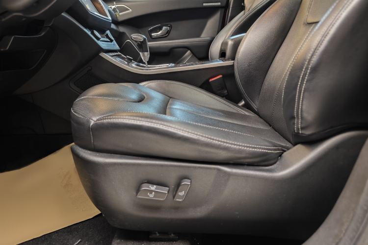 Used Land X7 2015 2.0T Panoramic Flagship Edition Interior 10