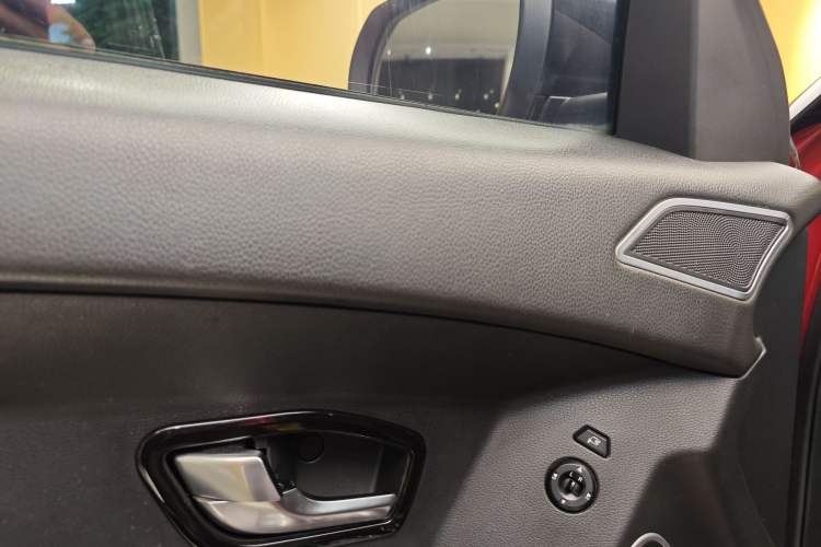 Used Land X7 2015 2.0T Panoramic Flagship Edition Interior 12